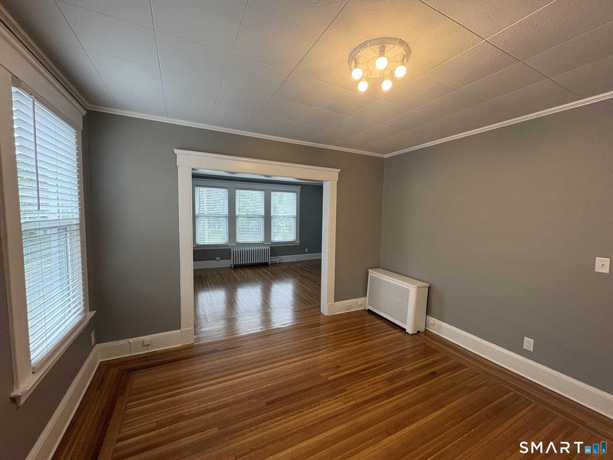 829 Edgewood Avenue New Haven CT 06515