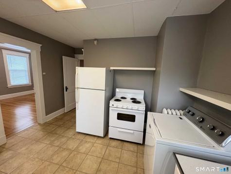 829 Edgewood Avenue New Haven CT 06515