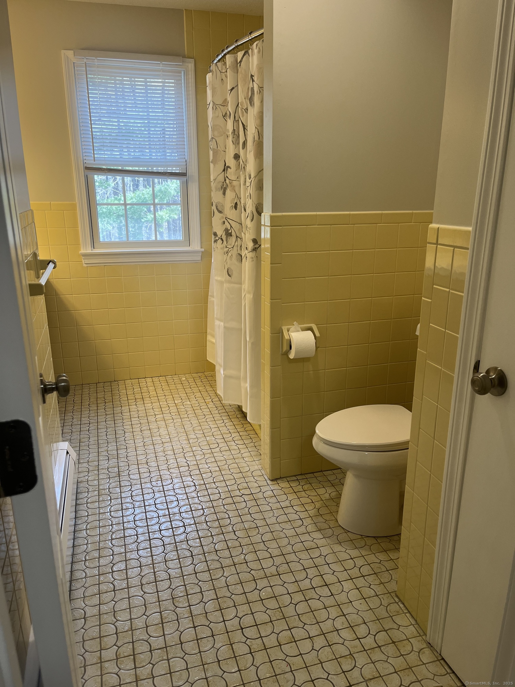 61 Arch Street Burlington CT 06013