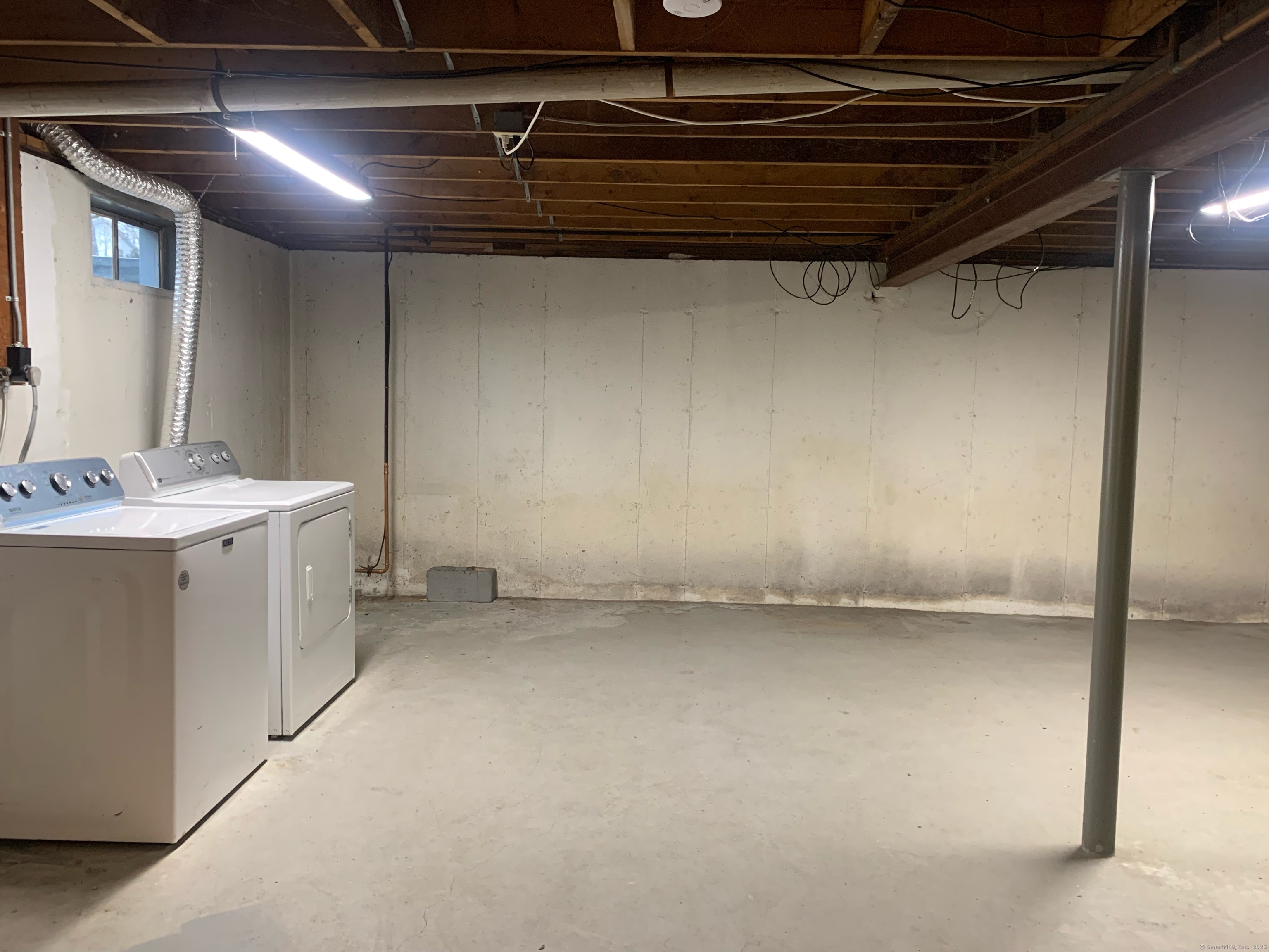 61 Arch Street Burlington CT 06013