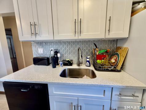 231 Seaton Road Stamford CT 06902