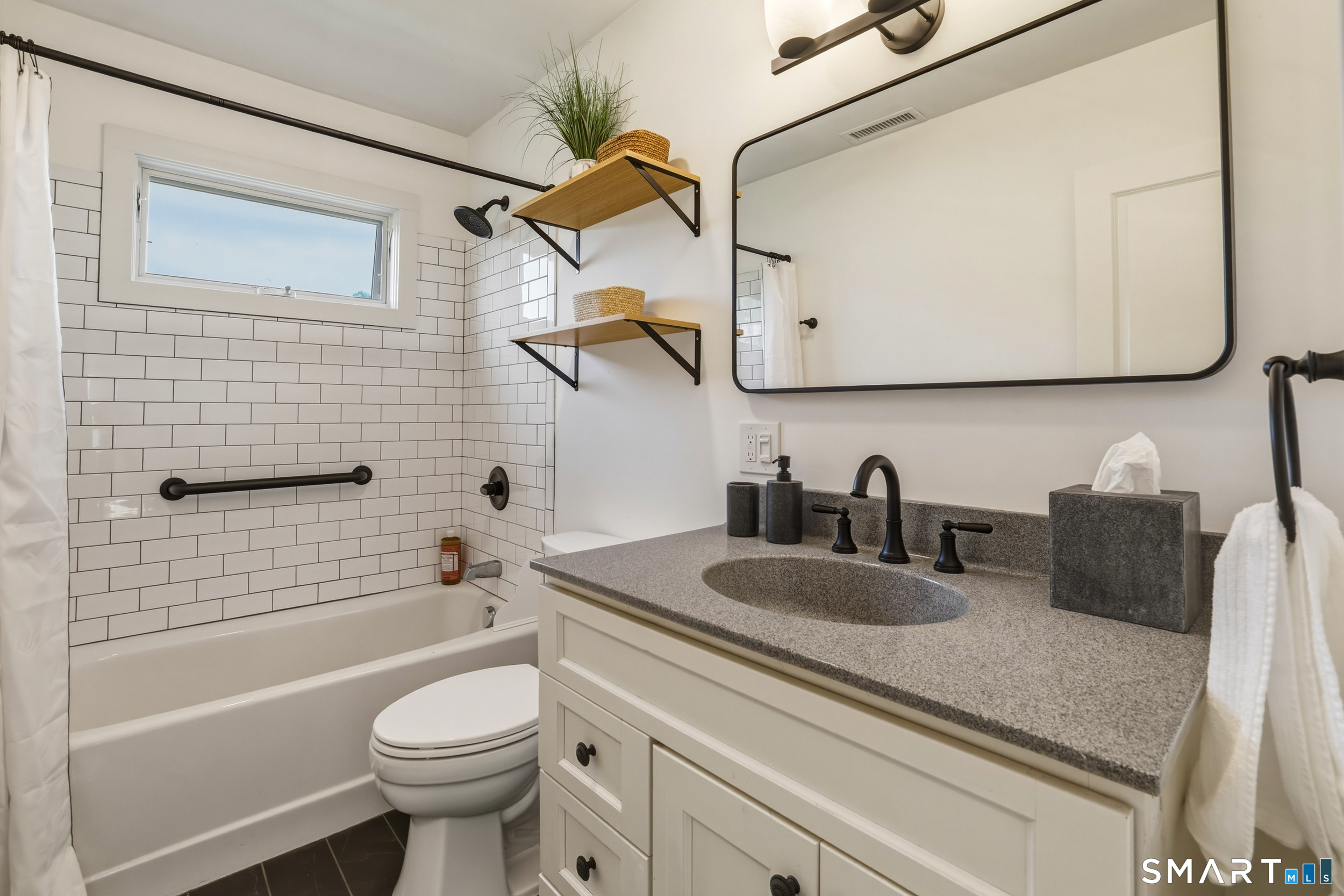69 Daniel Avenue Guilford CT 06437