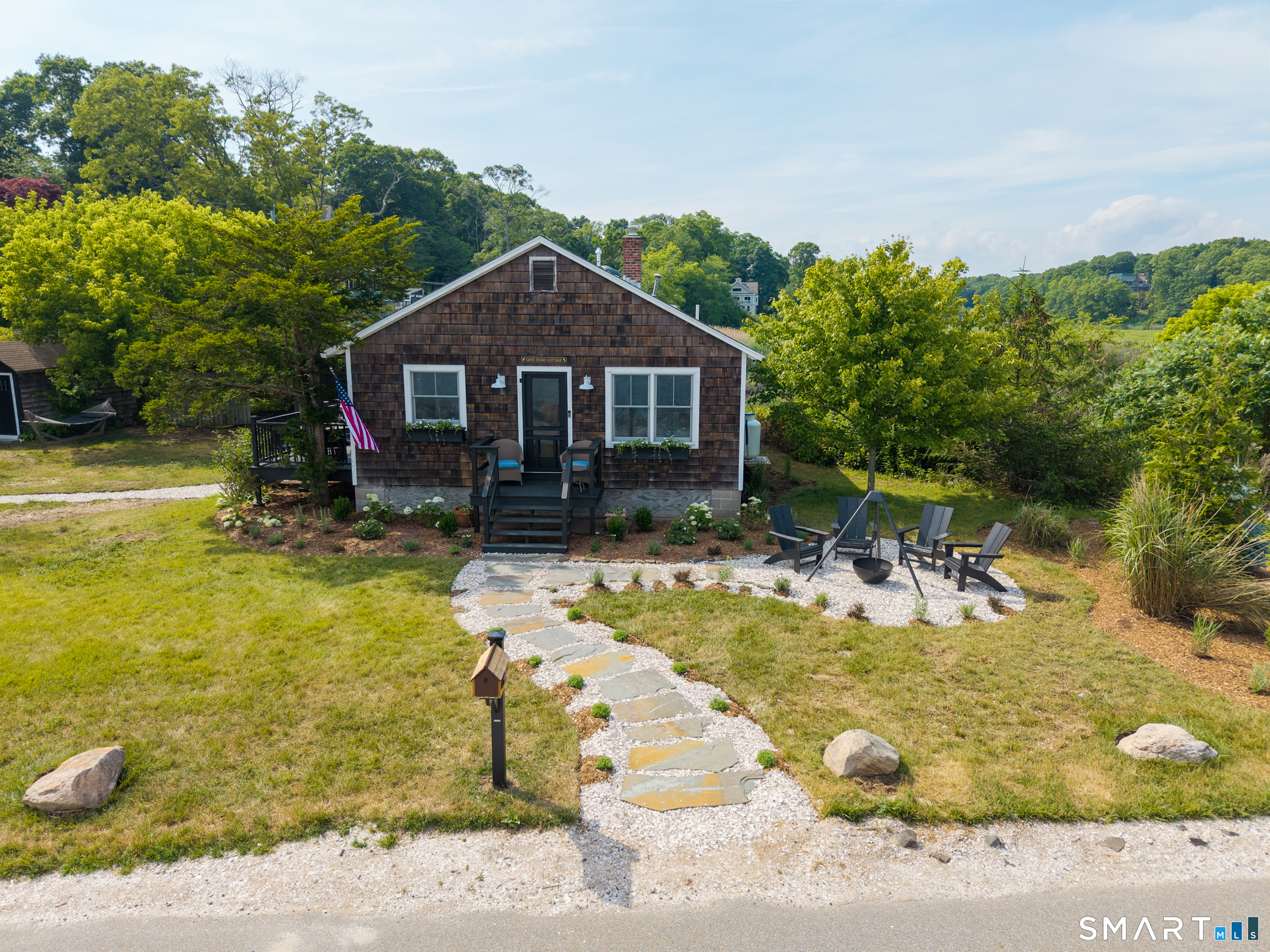69 Daniel Avenue Guilford CT 06437