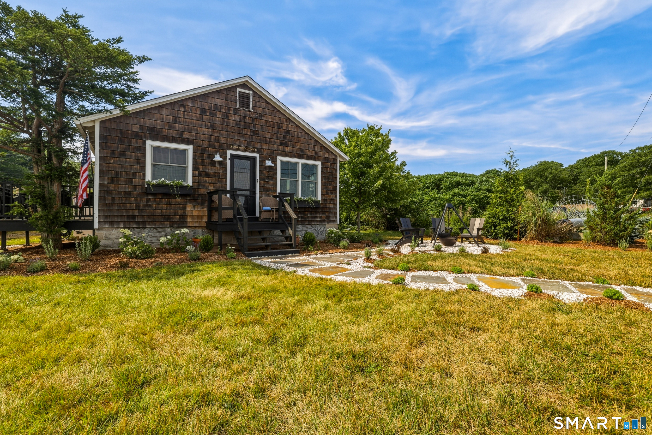 69 Daniel Avenue Guilford CT 06437
