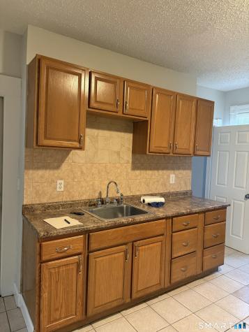 192 Russ Street Hartford CT 06106