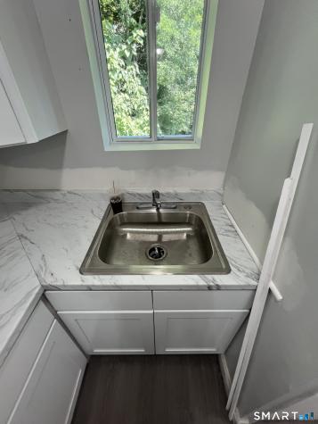 4 Warwick Street New Haven CT 06513