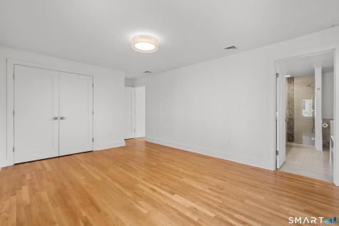25 Crescent Bluff Avenue Branford CT 06405