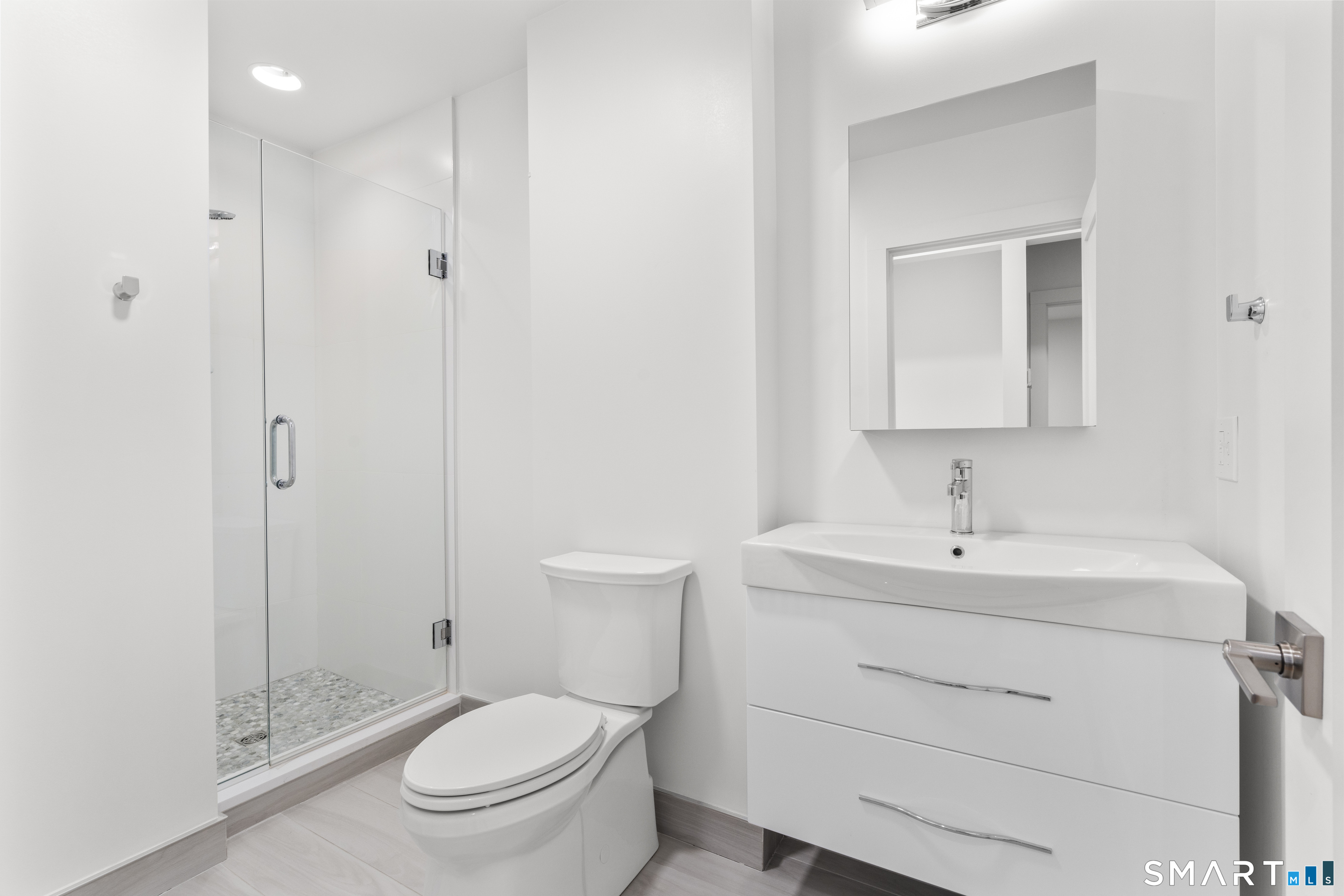 25 Crescent Bluff Avenue Branford CT 06405