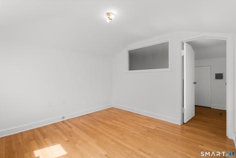 25 Crescent Bluff Avenue Branford CT 06405