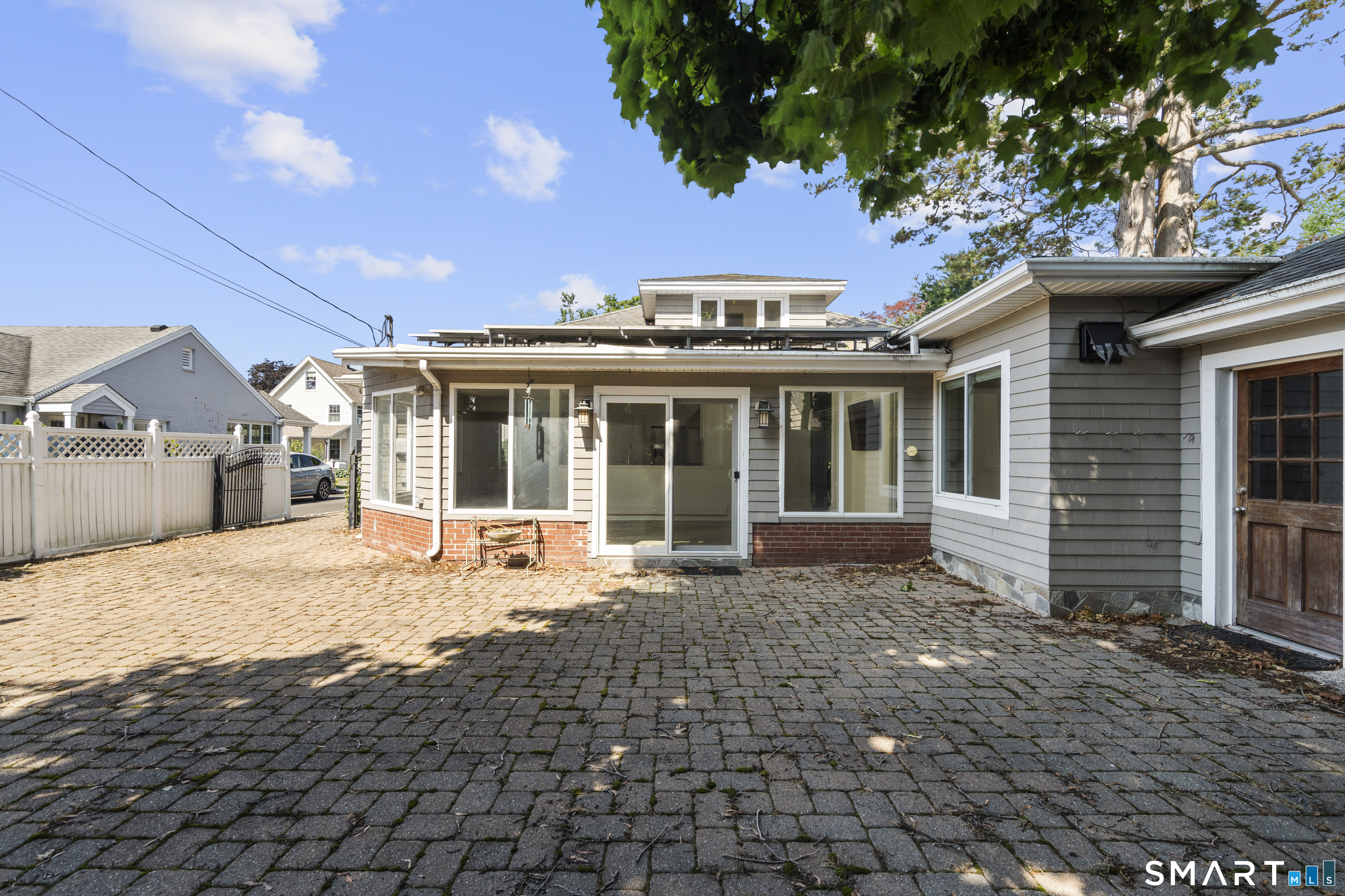 25 Crescent Bluff Avenue Branford CT 06405