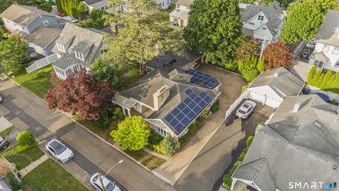 25 Crescent Bluff Avenue Branford CT 06405