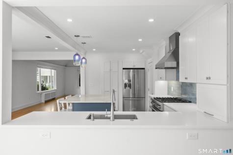 25 Crescent Bluff Avenue Branford CT 06405