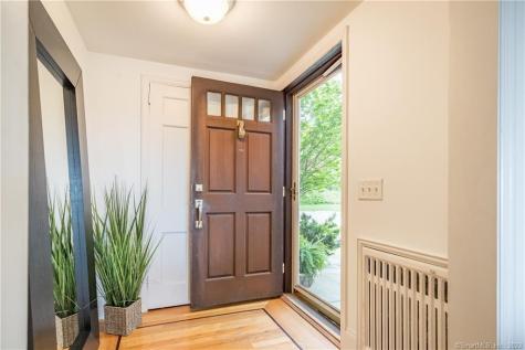 19 Bluewater Hill Westport CT 06880