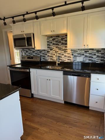 43 Boston Post Road Madison CT 06443