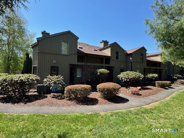 64 Far View Commons Southbury CT 06488