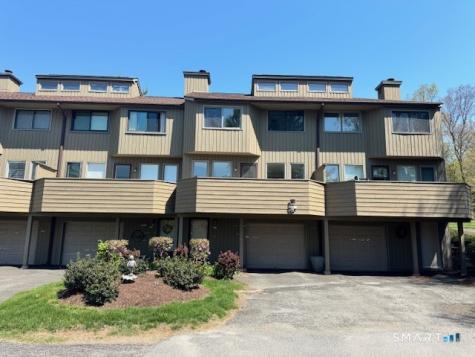 64 Far View Commons Southbury CT 06488