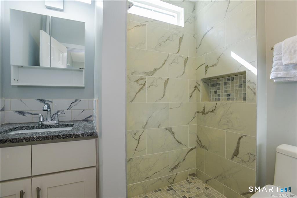 21 Bayview Avenue Stonington CT 06378