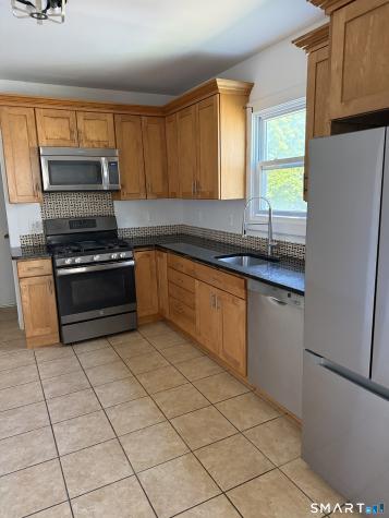 16 Homestead Avenue Danbury CT 06810