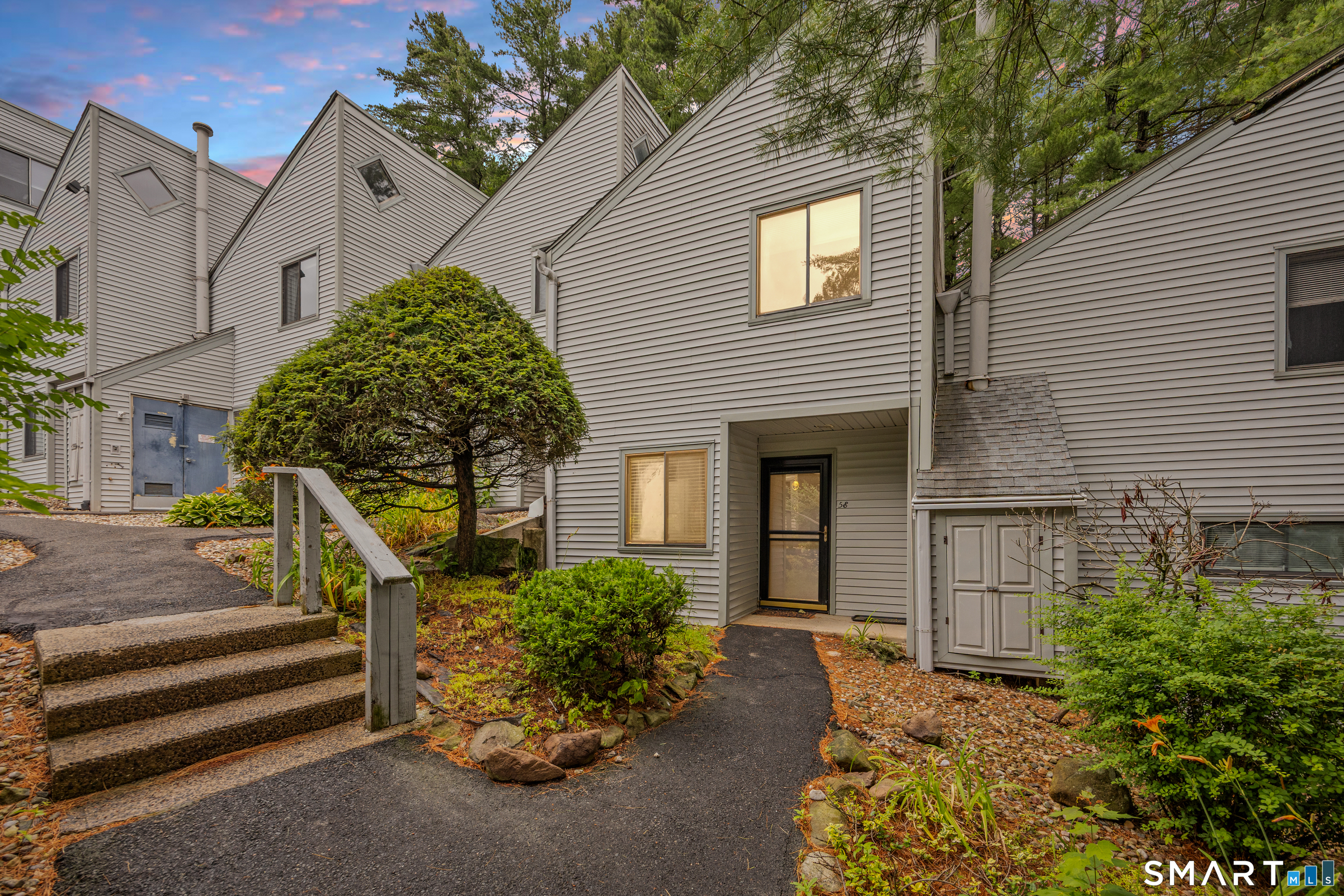5 Staunton Court Farmington CT 06032