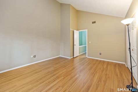 5 Staunton Court Farmington CT 06032