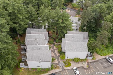 5 Staunton Court Farmington CT 06032
