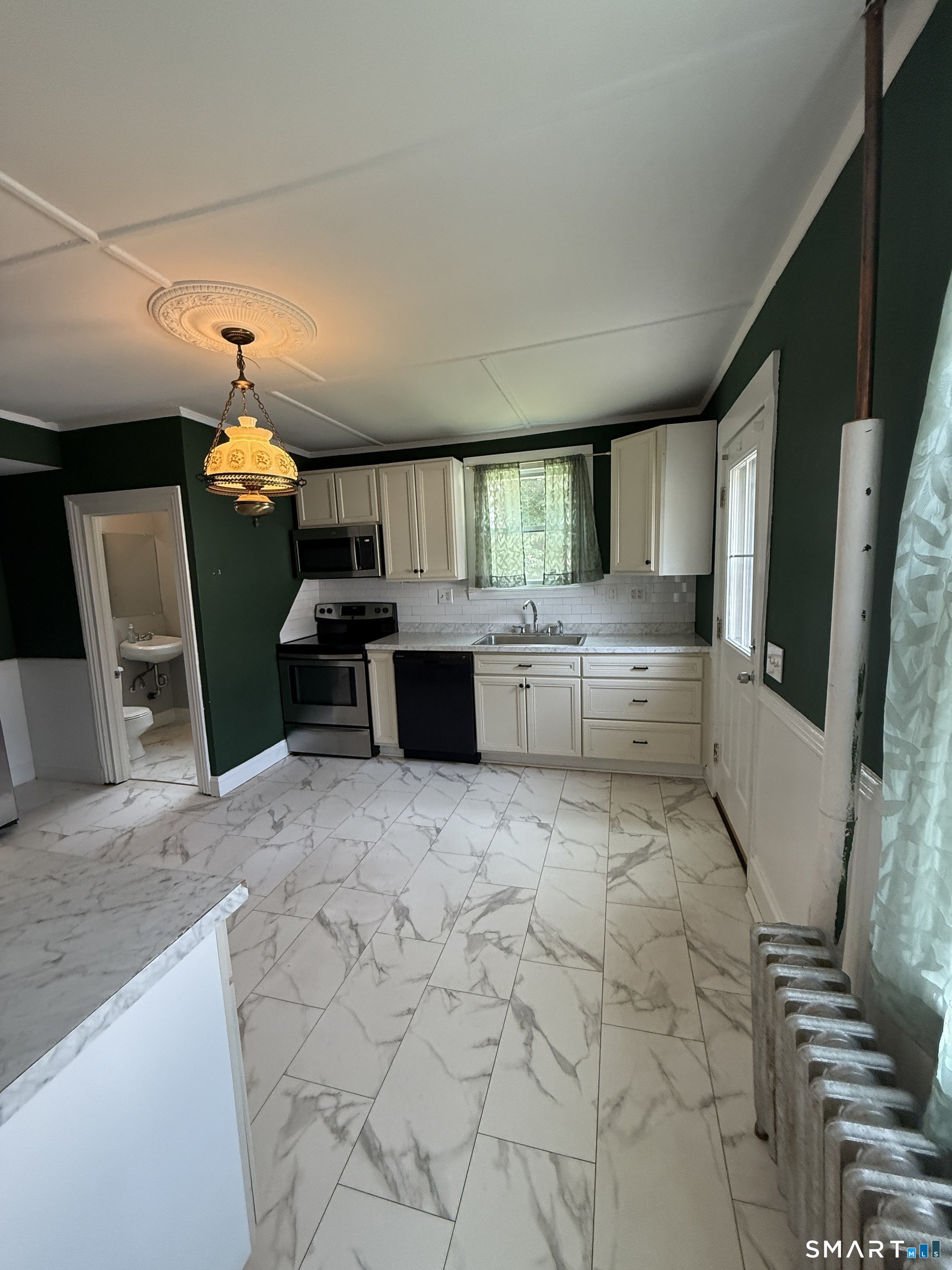65 Maple Street Manchester CT 06040