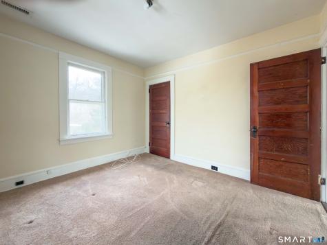 72 Roosevelt Avenue Norwich CT 06360