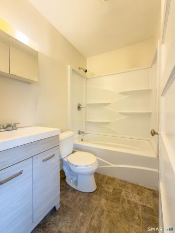 72 Roosevelt Avenue Norwich CT 06360