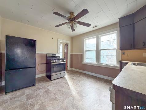 72 Roosevelt Avenue Norwich CT 06360