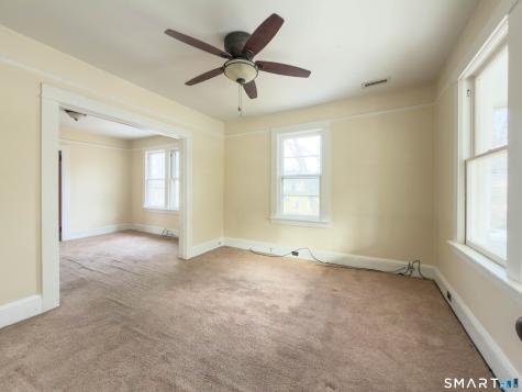 72 Roosevelt Avenue Norwich CT 06360