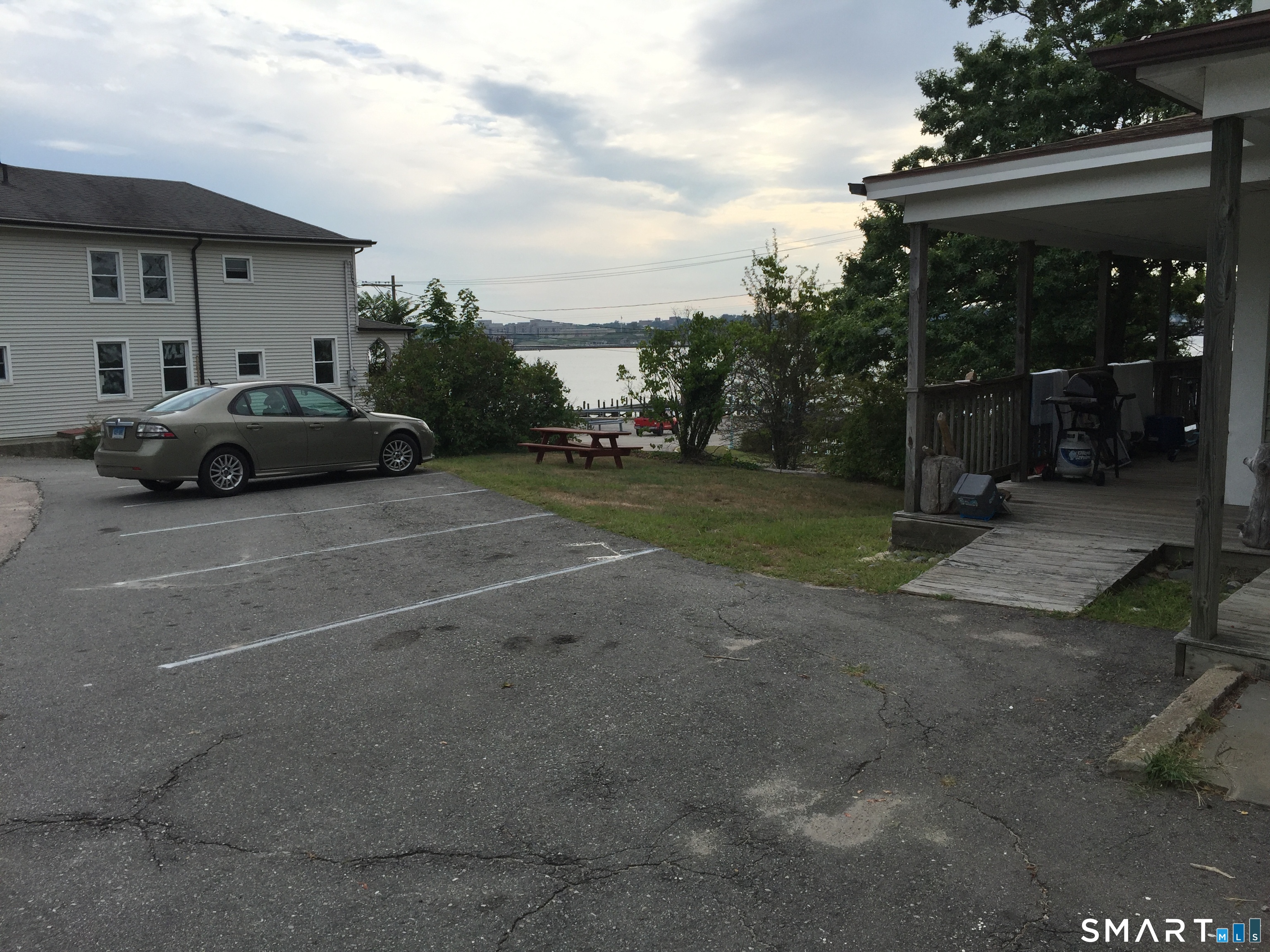 380 Thames Street Groton CT 06340