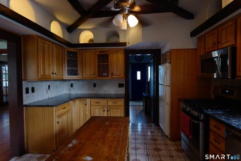 58 Davis Street Danbury CT 06810