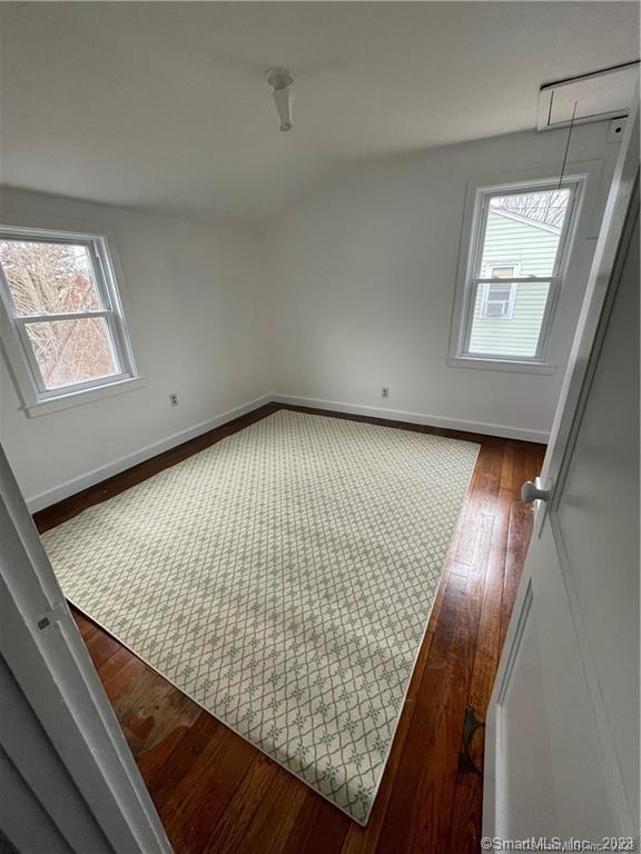 67 Hawthorne Drive New London CT 06320