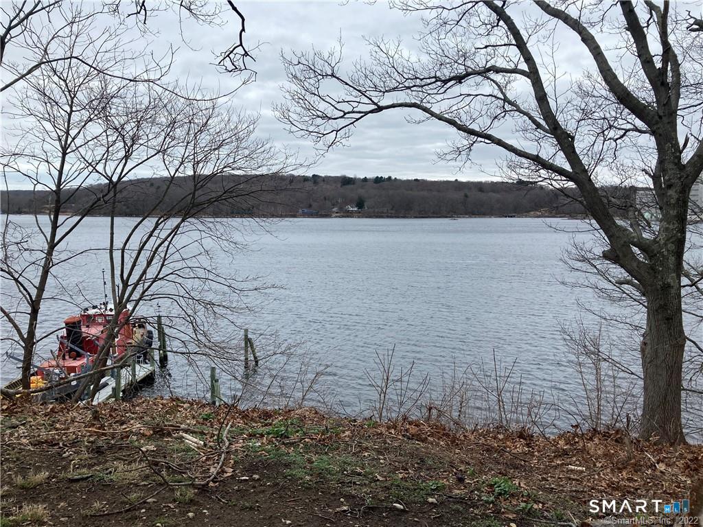 12 Bluff West Road Ledyard CT 06335
