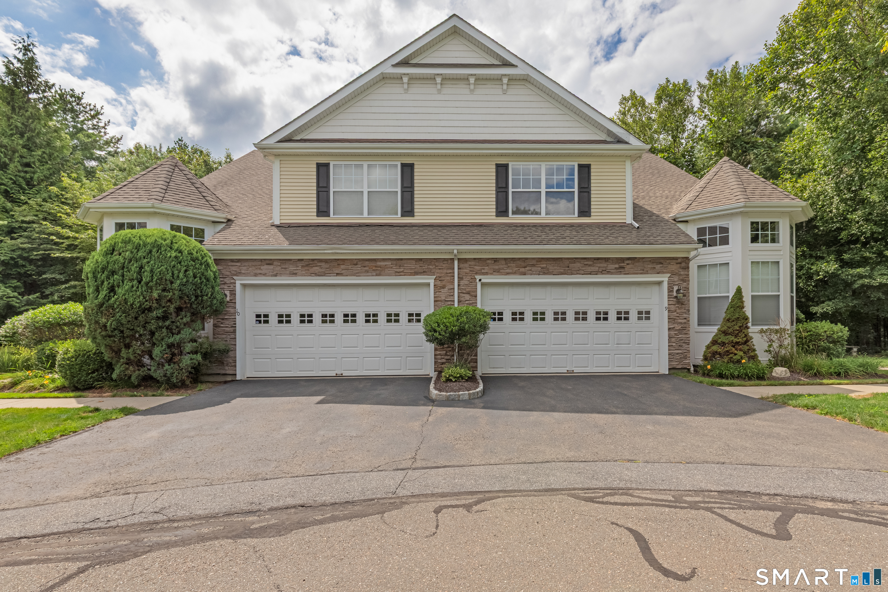10 Dogwood Court Middlebury CT 06762
