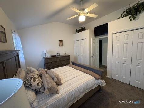 10 Tomahawk Lane Milford CT 06460
