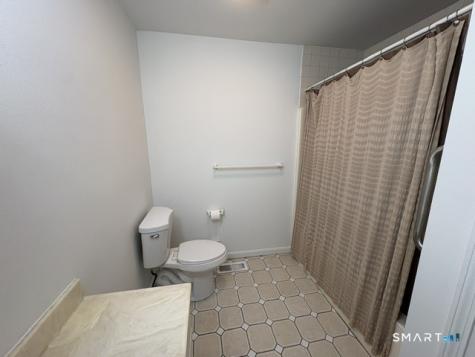 10 Tomahawk Lane Milford CT 06460