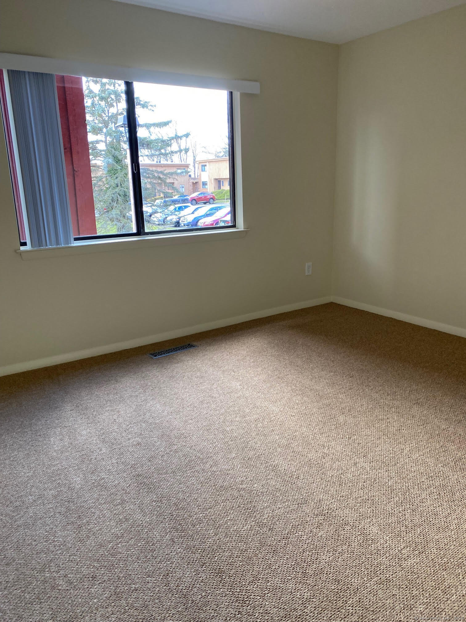 82 Webster Court Newington CT 06111