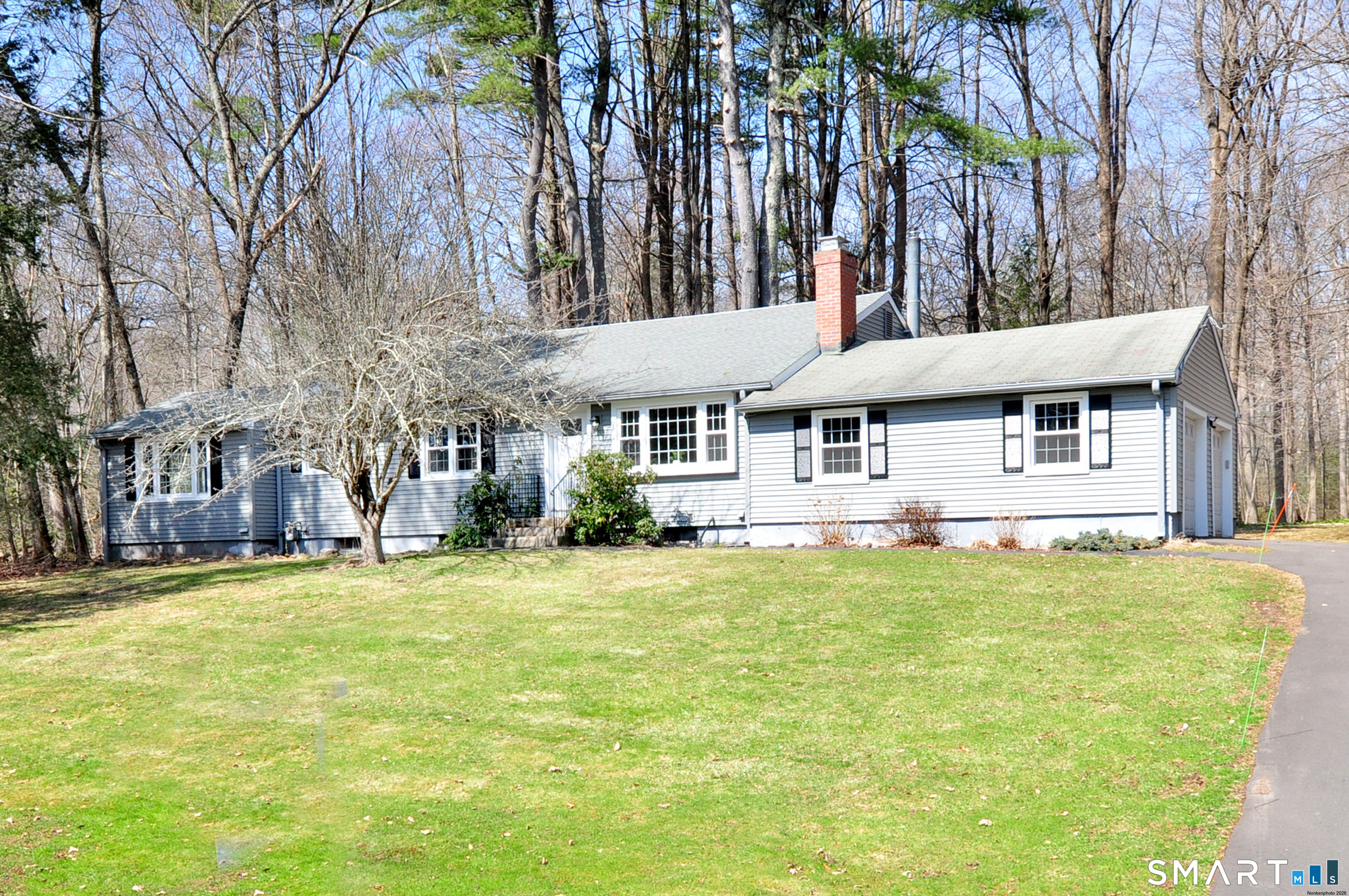 25 Red Stone Drive Simsbury CT 06089