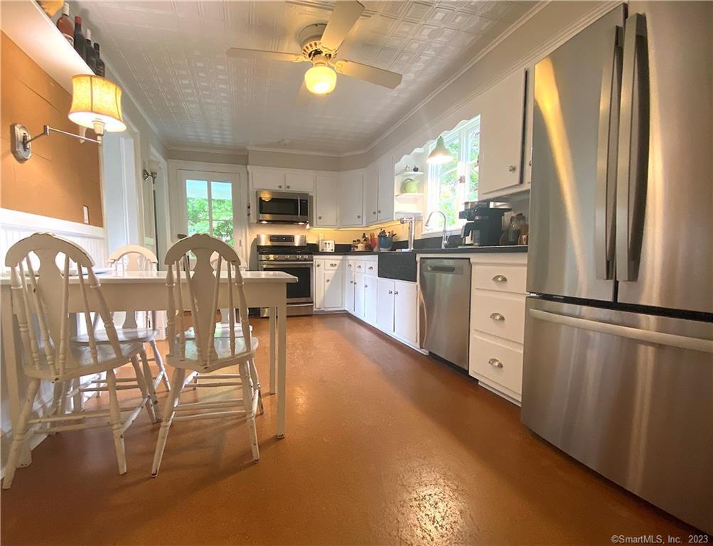 1975 Mill Plain Road Fairfield CT 06824