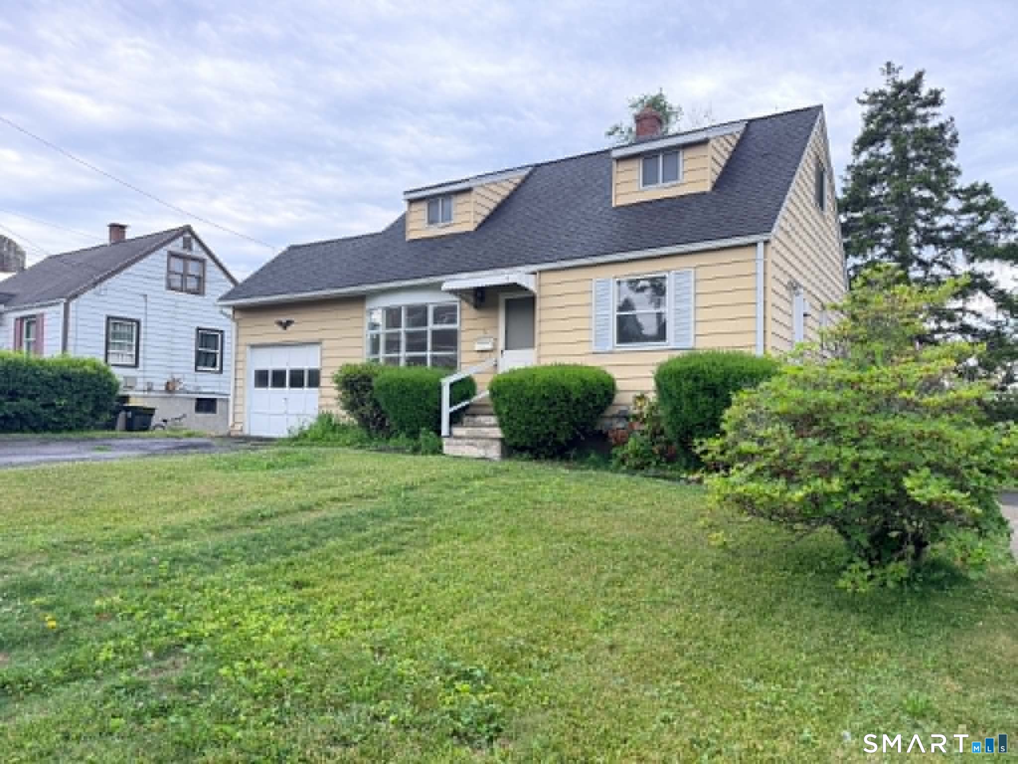 6 Fifth Street Danbury CT 06810