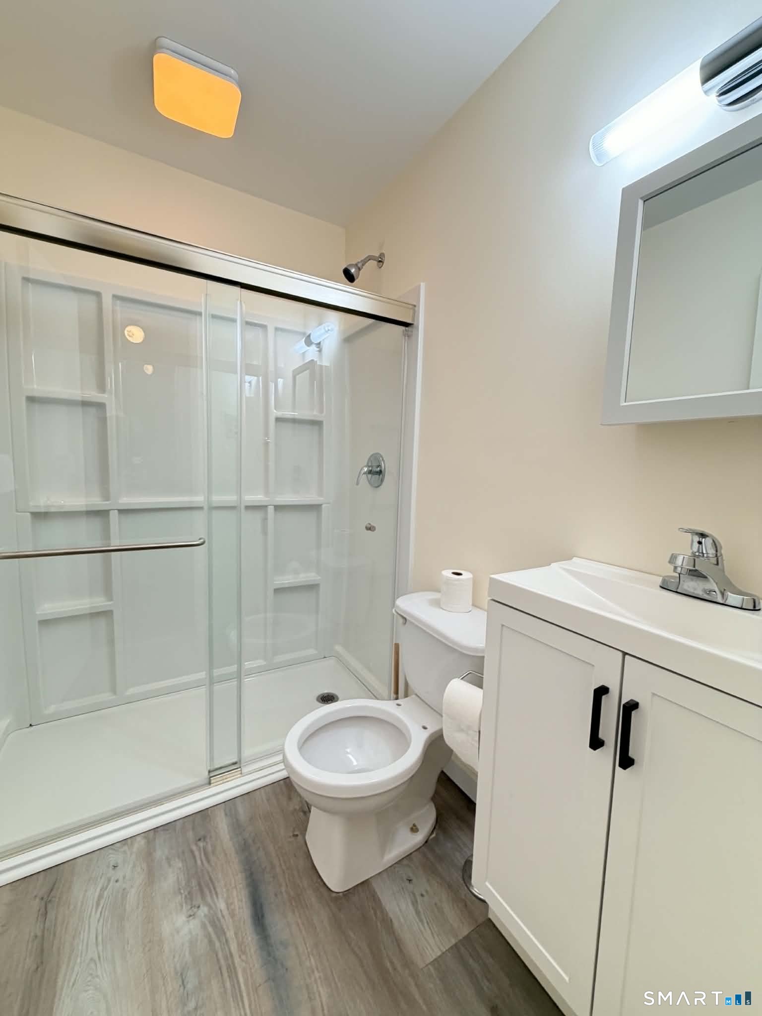 6 Fifth Street Danbury CT 06810