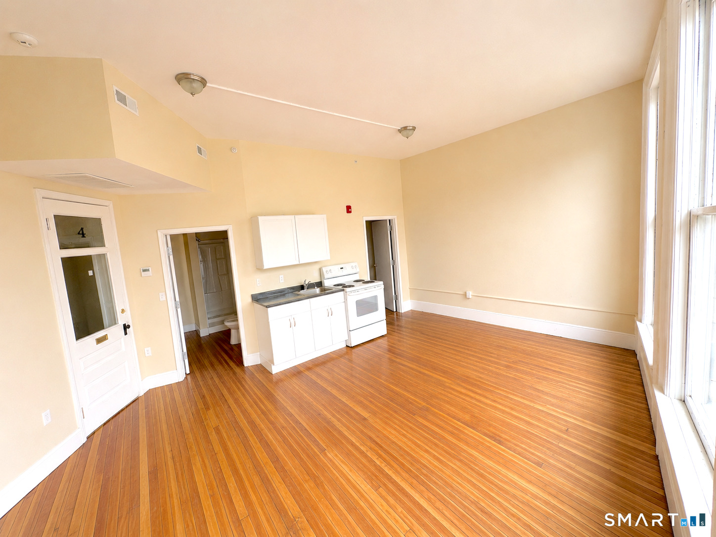105 Bank Street Waterbury CT 06702
