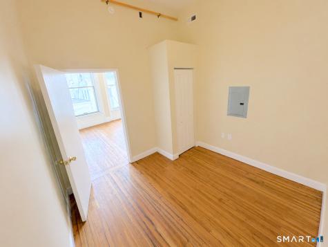 105 Bank Street Waterbury CT 06702