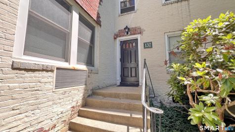 132 Woodside Green Street Stamford CT 06905
