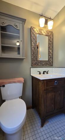 184 Middlesex Avenue Chester CT 06412
