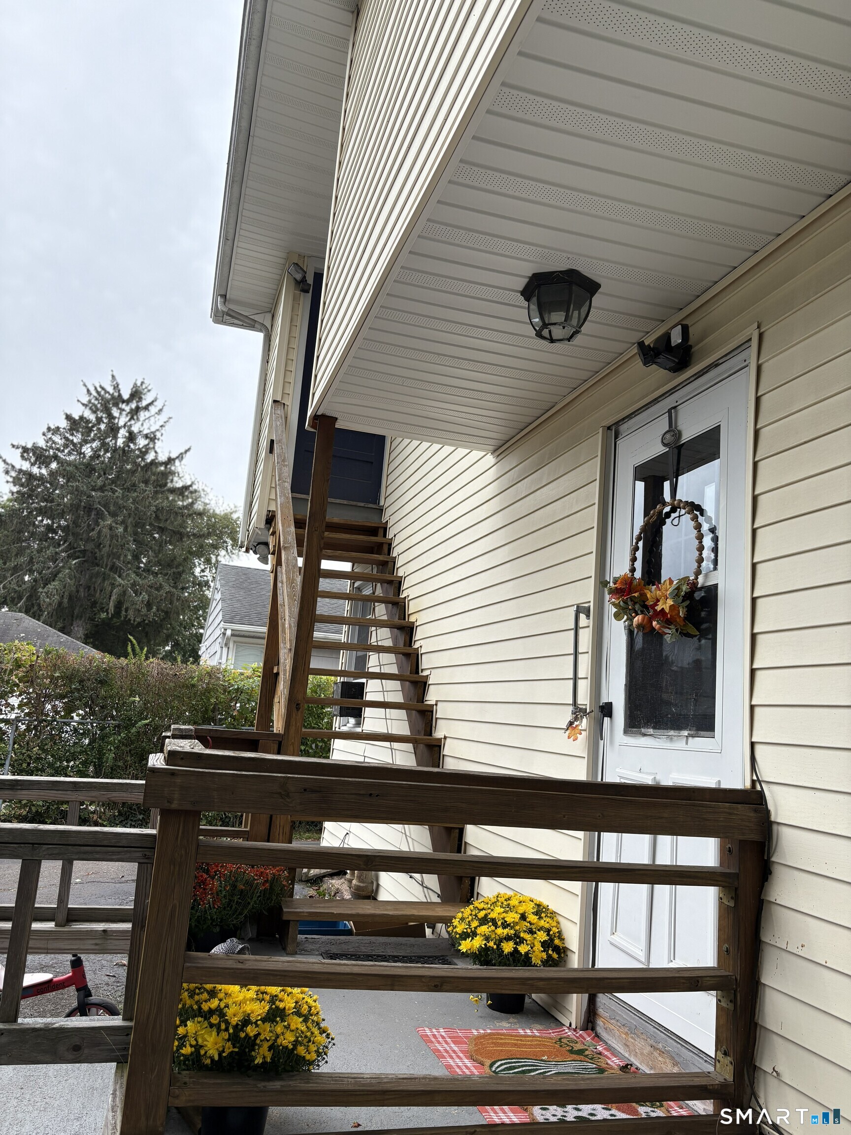 429 Thompson Avenue East Haven CT 06512