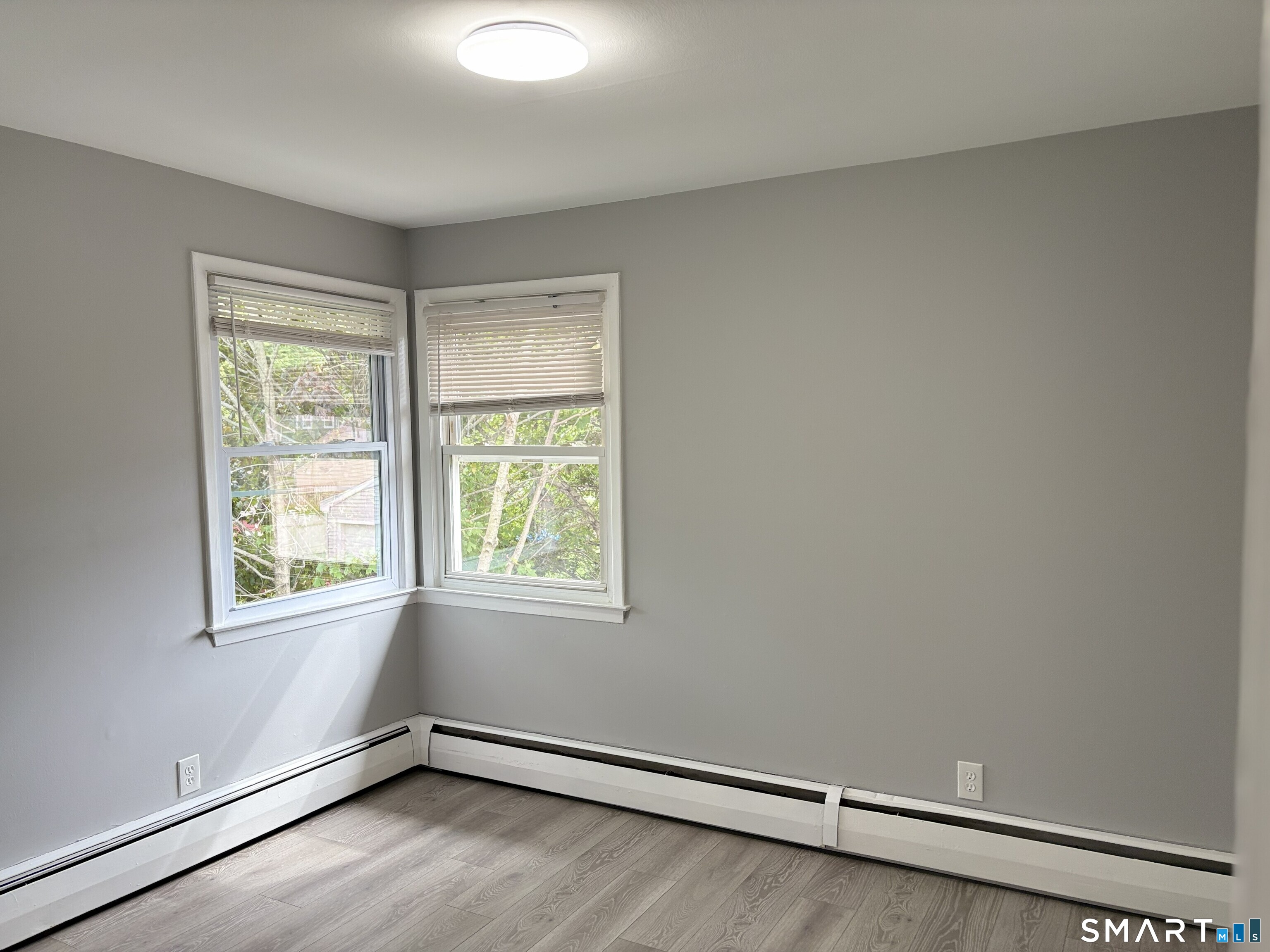 429 Thompson Avenue East Haven CT 06512