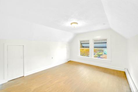 11 Southview Street Naugatuck CT 06770