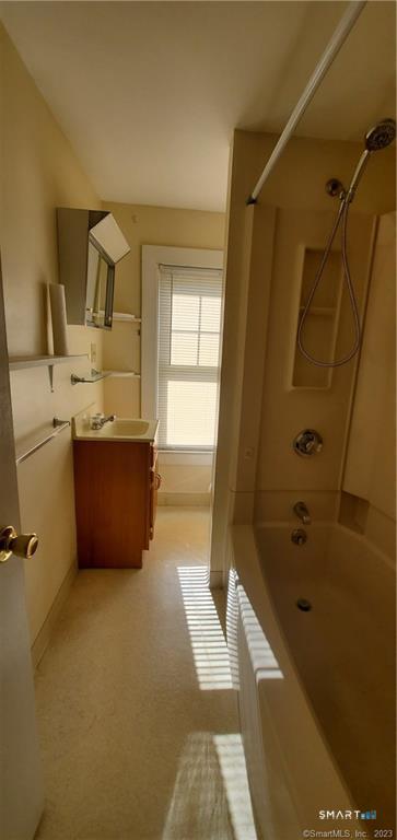 90 Thames Street New London CT 06320